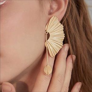 Trendy Dangle Drop Earrings
